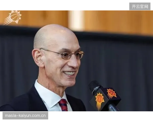 若核心球员塔马里遭遇伤病,约旦队的替补深度将面临巨大挑战。 若核心球员塔马里遭遇伤病,约旦队的替补深度将面临巨大挑战。